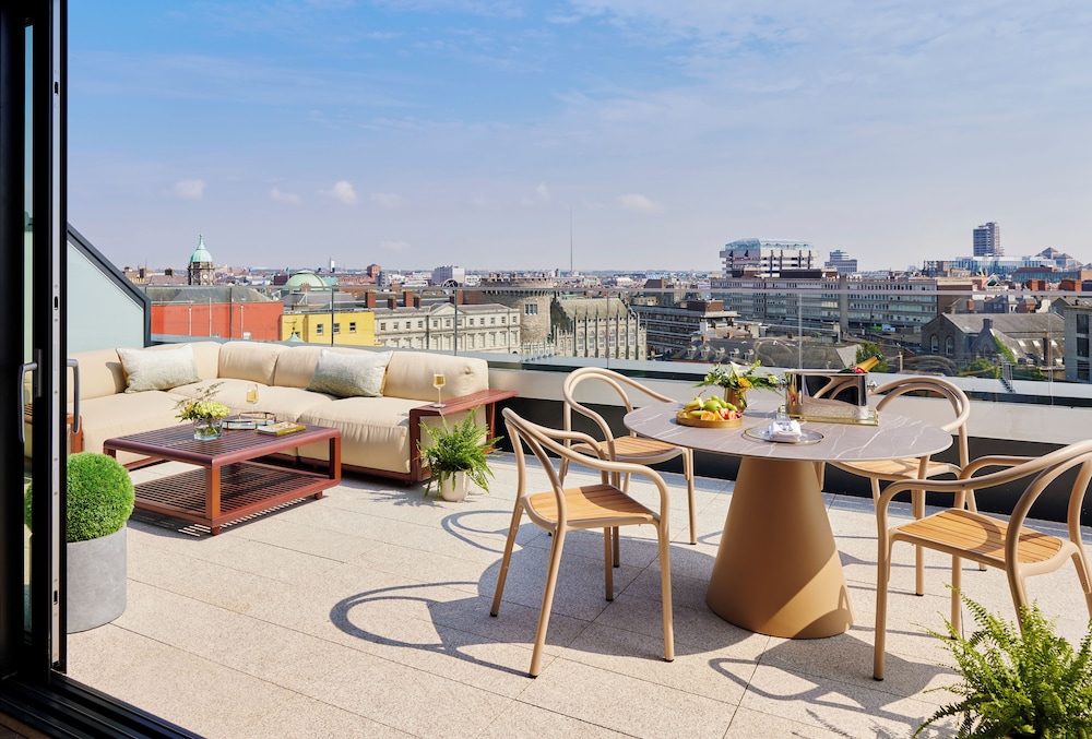 The Chancery Hotel 9