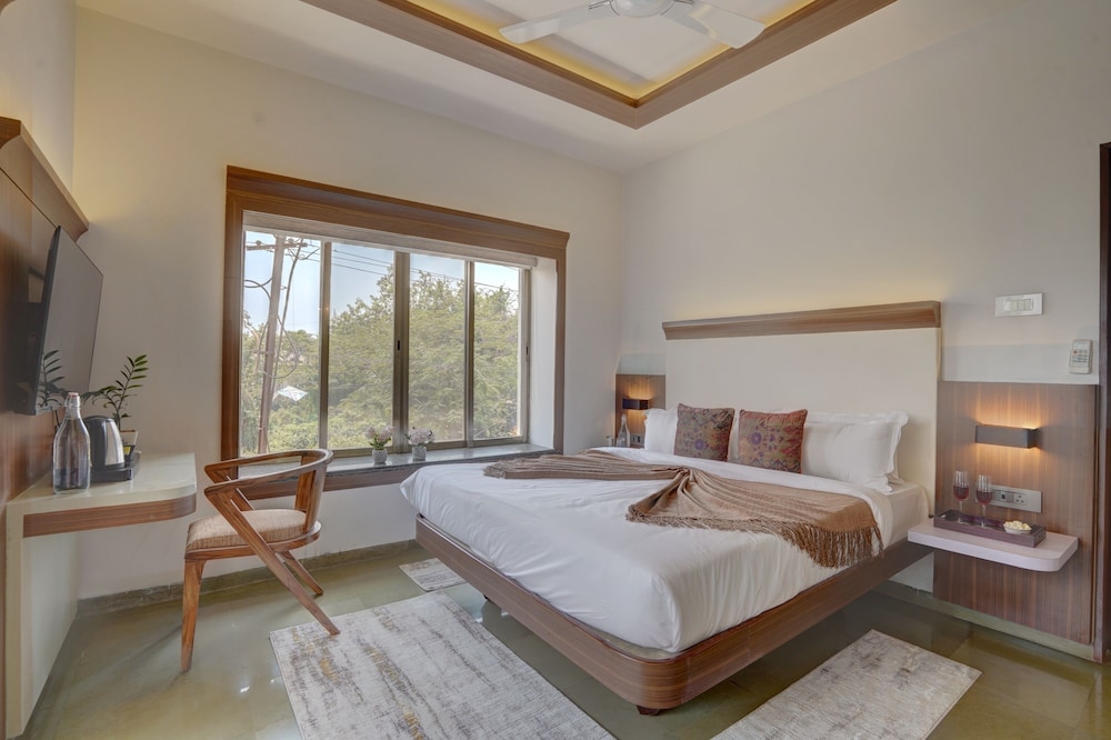 Alaya Stays Adarsh Villa 3 BHK