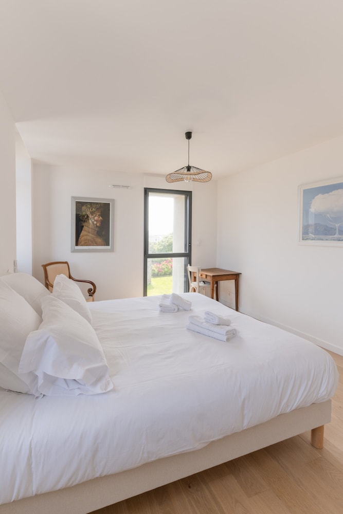 Apartment in Porspoder Near Plage du Bourg