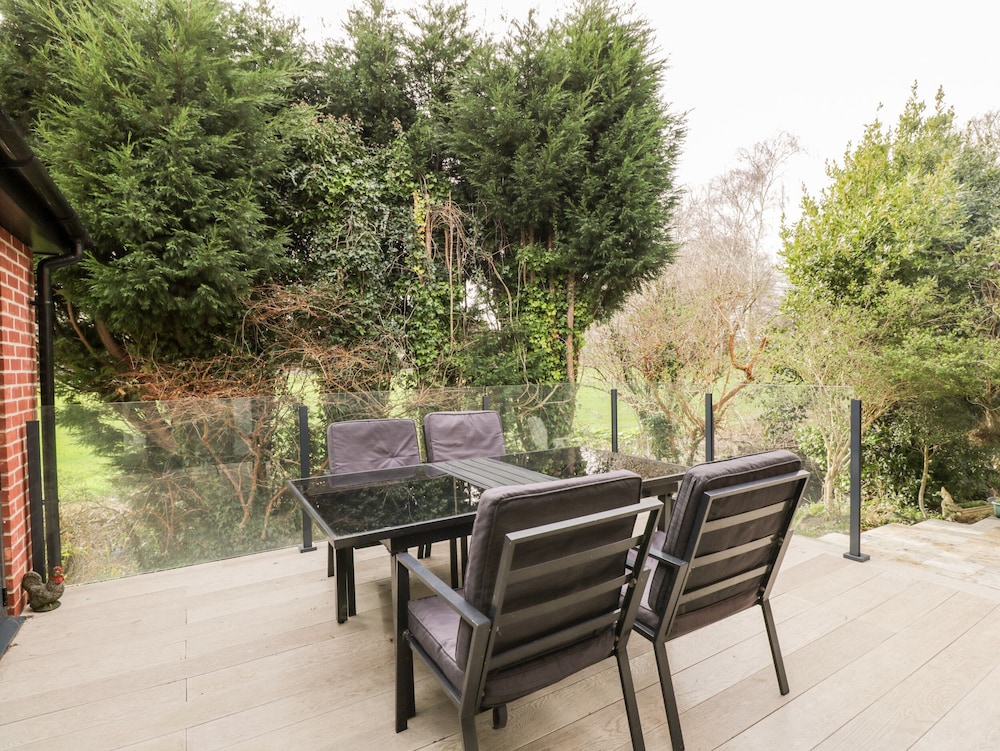 49 Ulwell Road