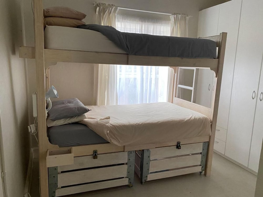 Room in Guest Room - Cozy Crner Kitehouse