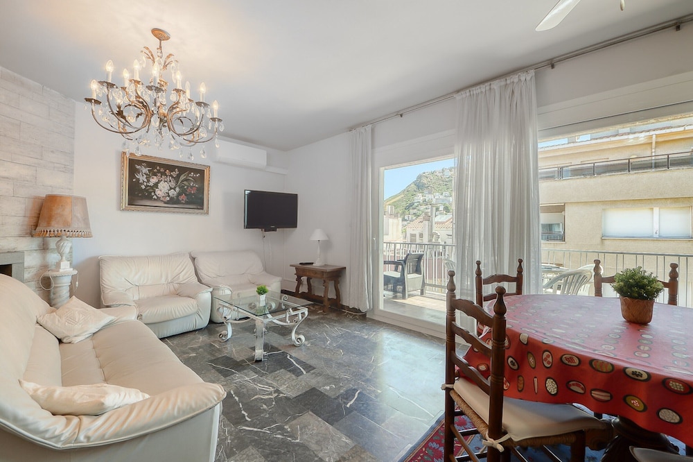 Apartment Near Plataj De Roses Beach