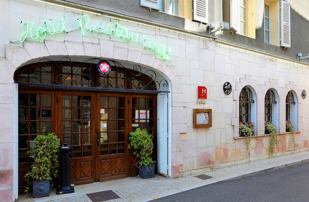 Hotel The Originals Boutique, Hostellerie des Trois Pigeons - Image 1