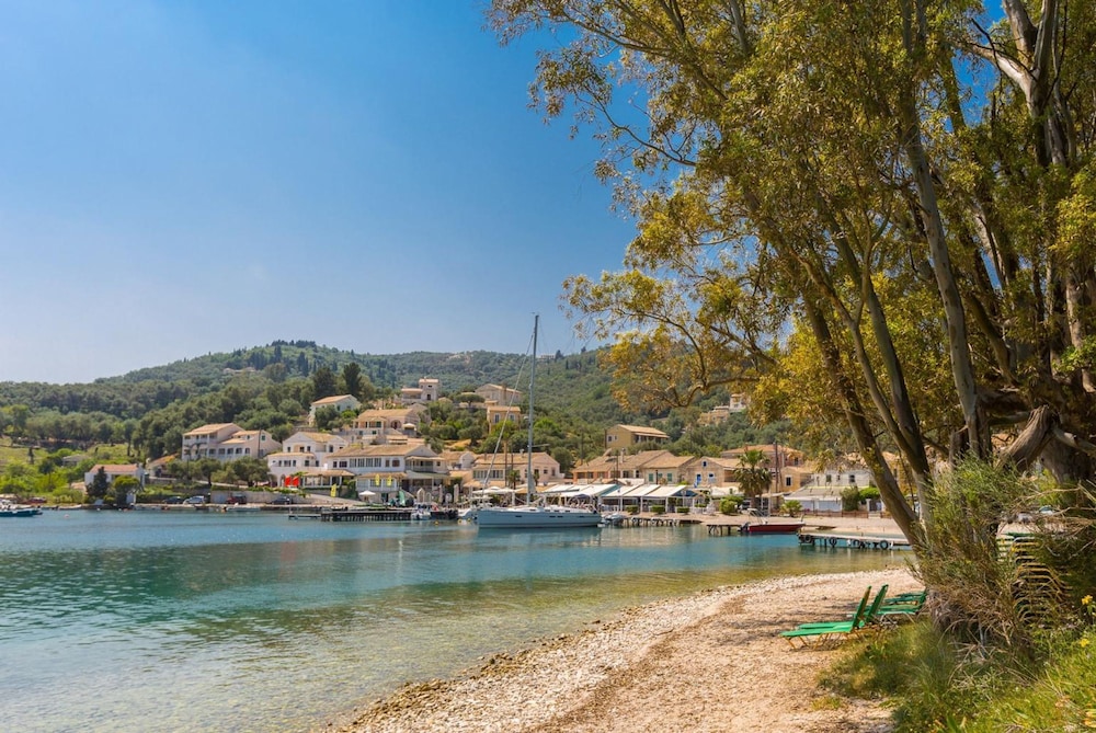 Villa Eleni Agios Stephanos