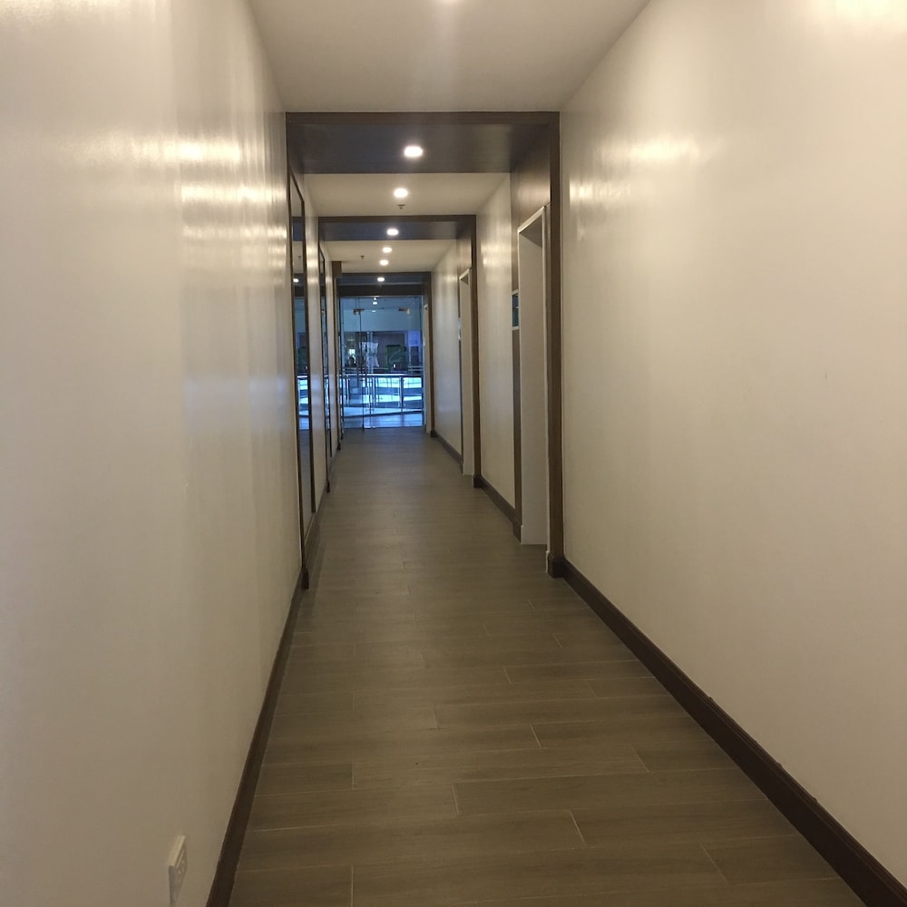Robinland Residences - Hostel
