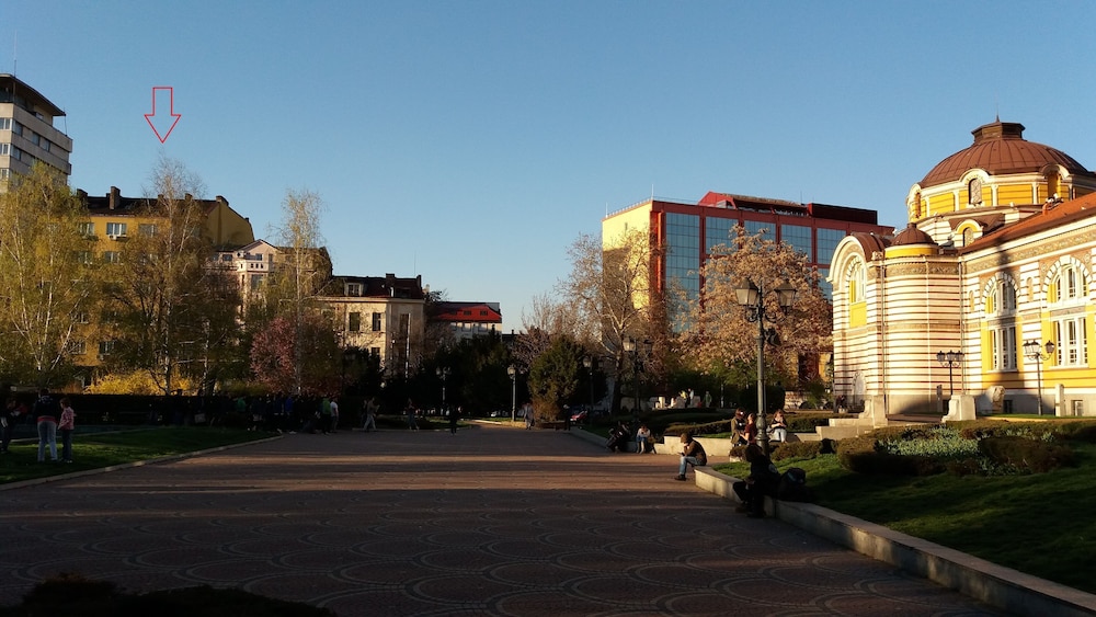 The North Tower Apartment - Image 3