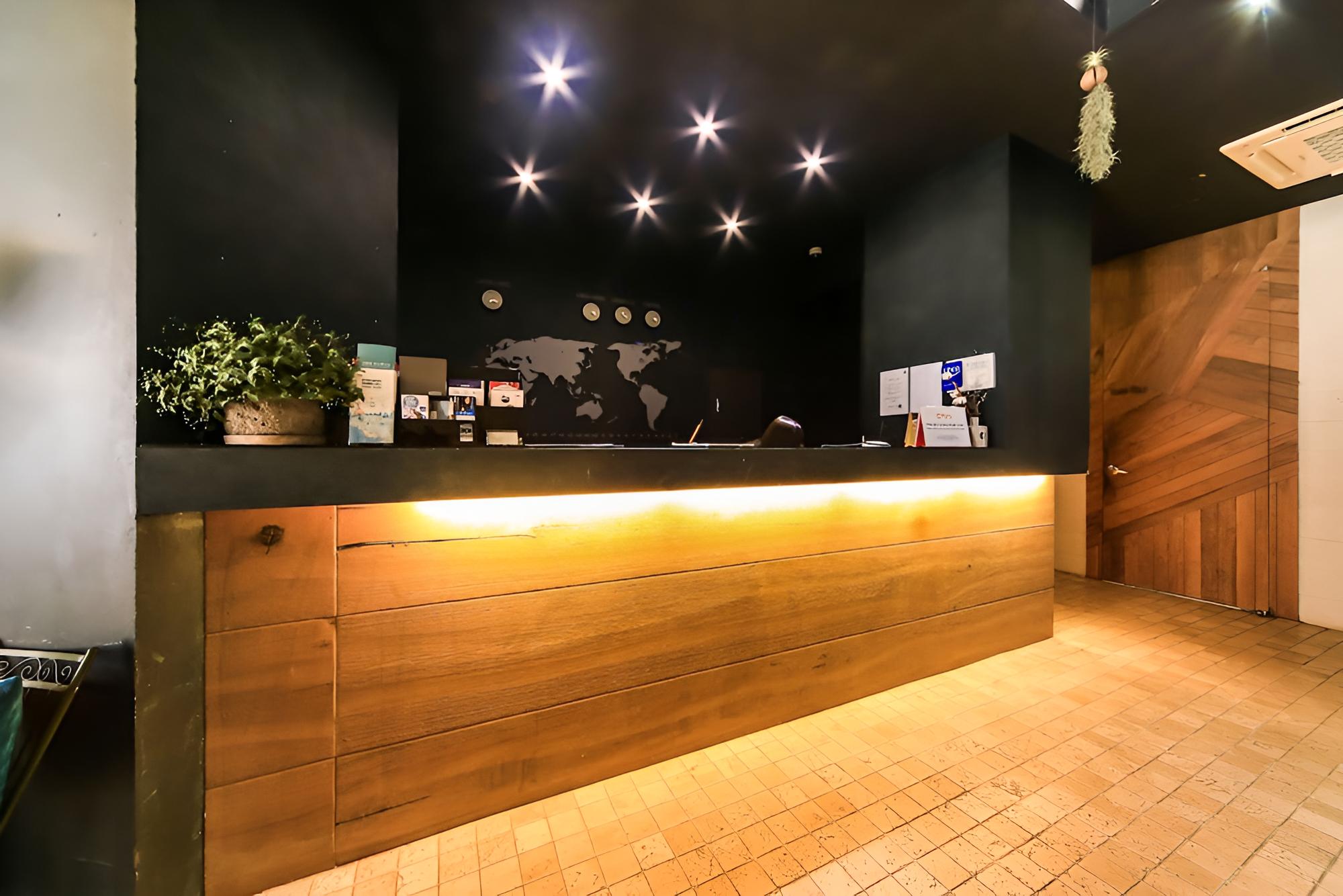 Hound Hotel Nampo