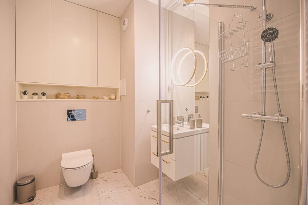 Blanco in Bydgoszcz With 1 Bedrooms and 1 Bathrooms