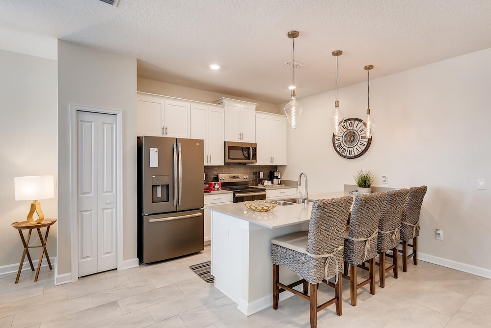 4801 ML - Ideal Retreat Townhome Oasis With Pool