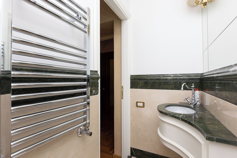 Ludovisi Apartment