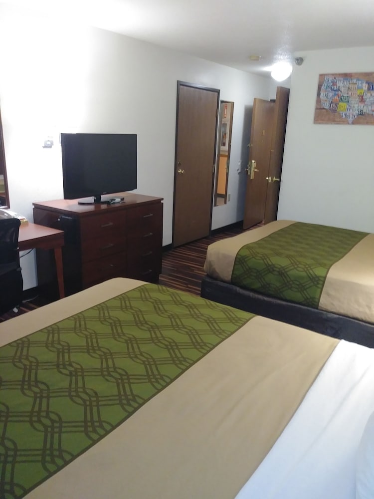 Canon City Vacations - Econo Lodge - Property Image 99