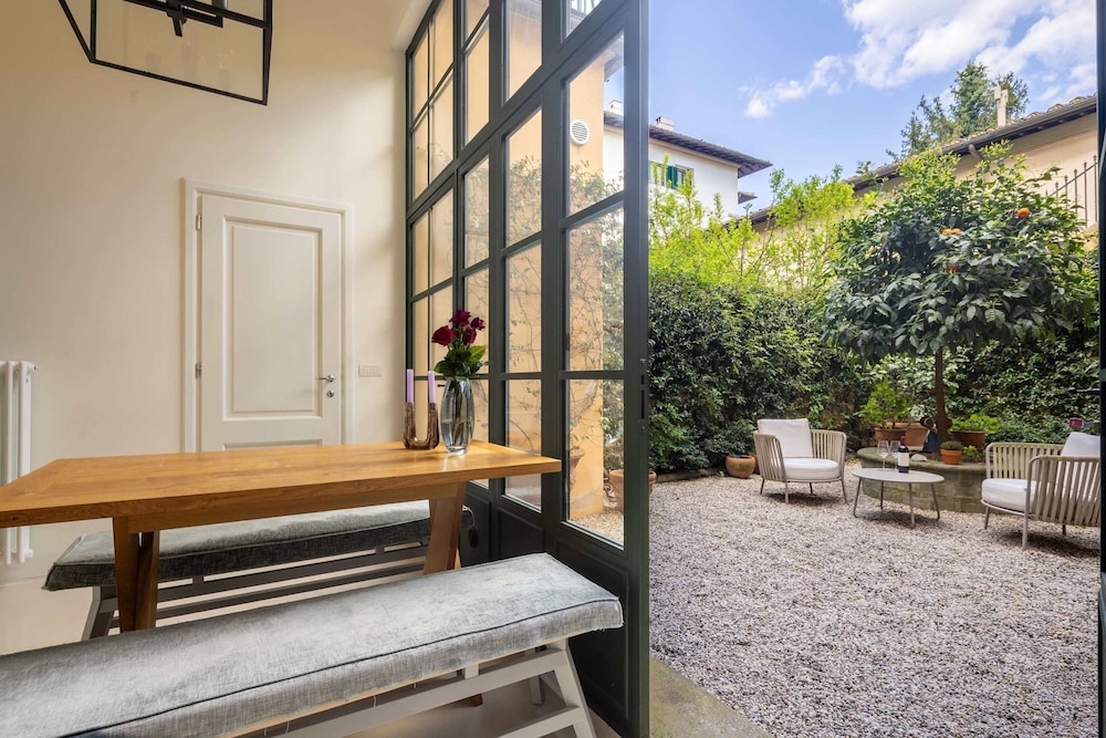 w Amazing 2BR in Centric in Florencia