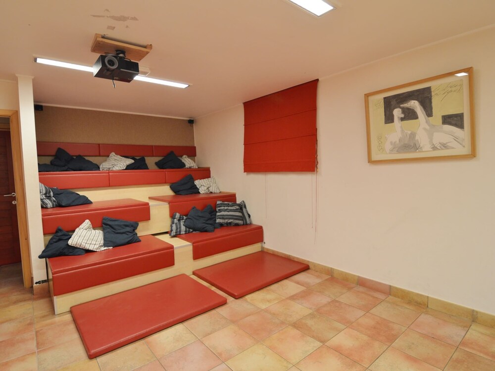 Photo 28