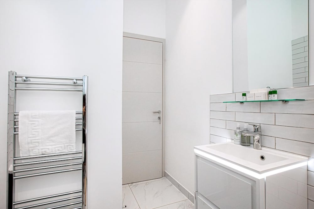 Stylish Harley Street Apartment