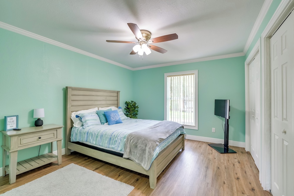 Pet-friendly Ocala Escape w/ Private Pool & Yard! view 4