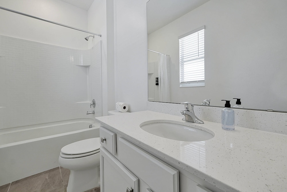 Luxury and Sophisticated 15 BR Ensuite