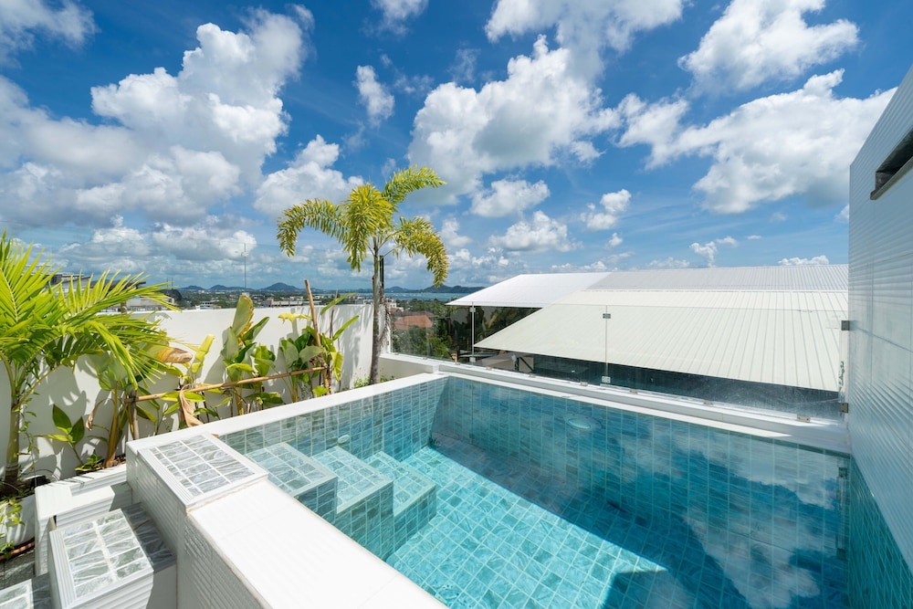 4-Storey Villa Mare with Seaview Pool