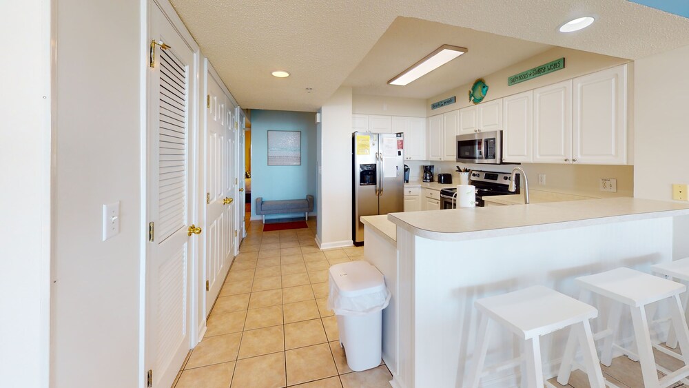 Conway Vacations - Ocean Front, Pool, Lazy River, Hot Tub - Windy Hill Dunes 103 3 Bedroom Condo by RedAwning - Property Image 5