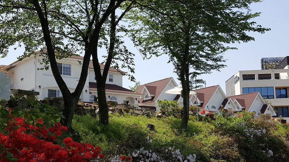 Hapcheonho View Smile Pension