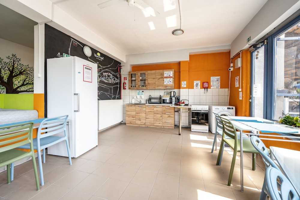 Island Hostel - Adults only