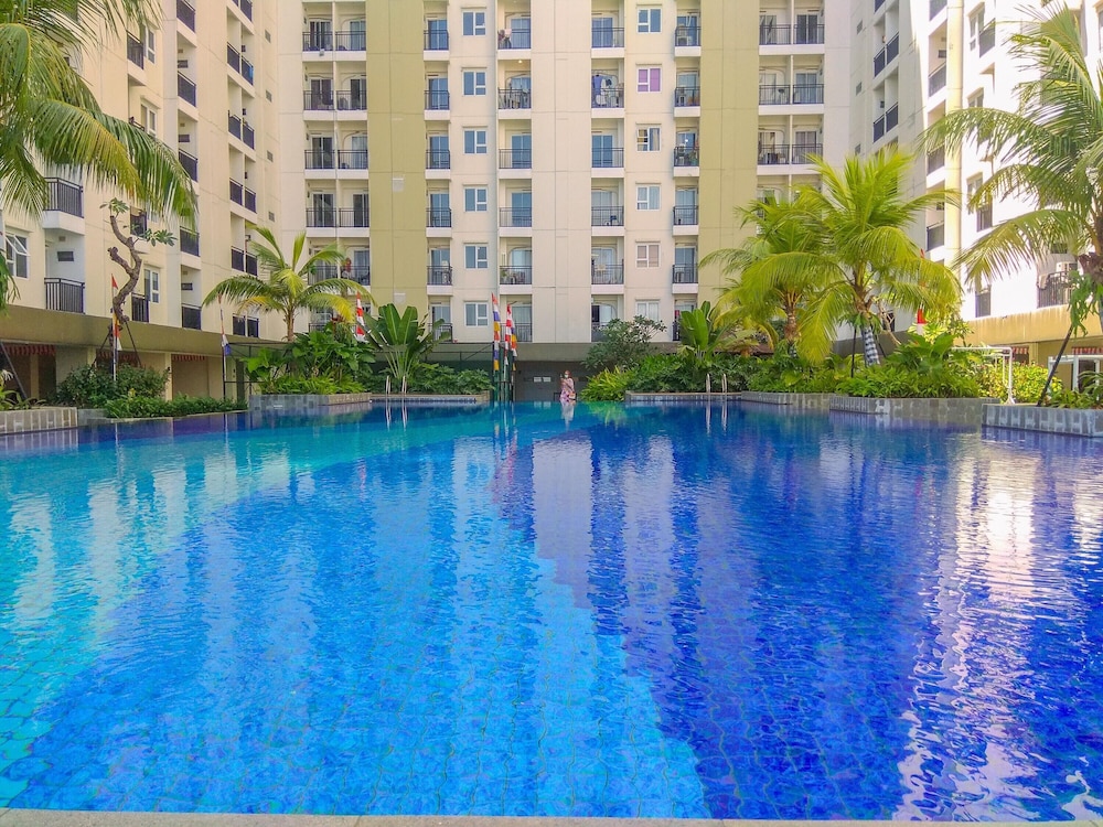 Minimalist Studio Apartment At Cinere Resort