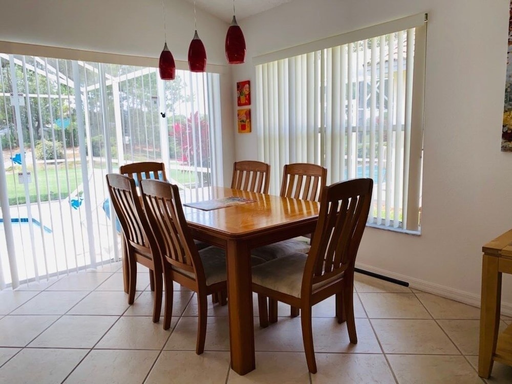 Gorgeous Views From Pool! 3 Bedroom Home by RedAwning