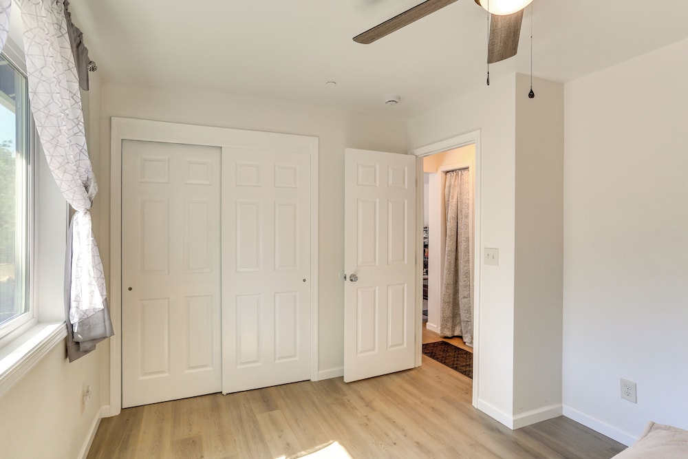 Private Horse Stall: Unplug at Shingletown Home!