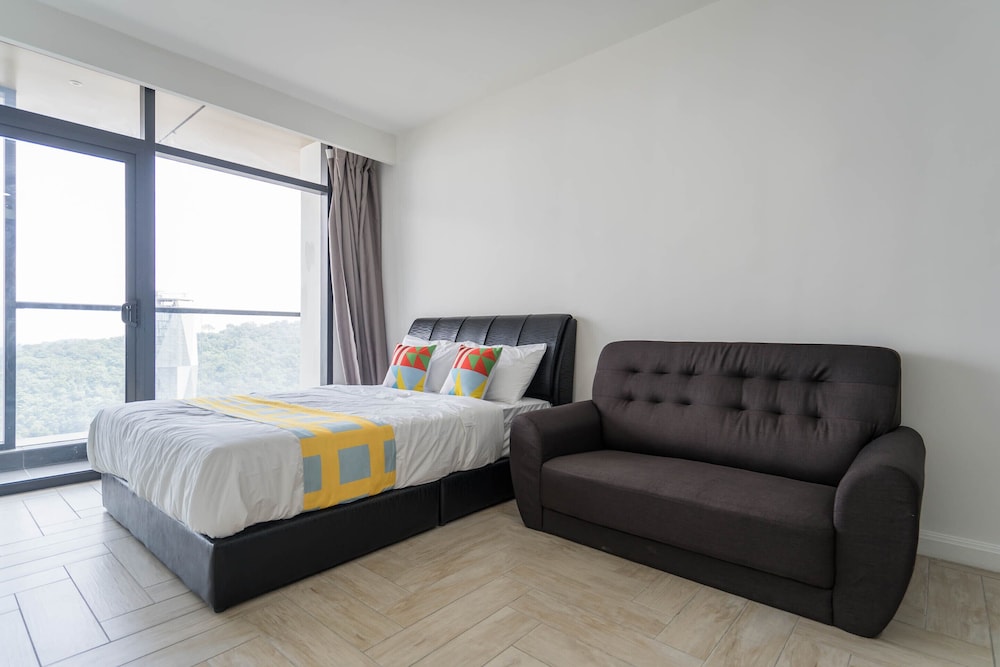OYO Home 43951 Fair  Studio Empire City Marriot photo 5