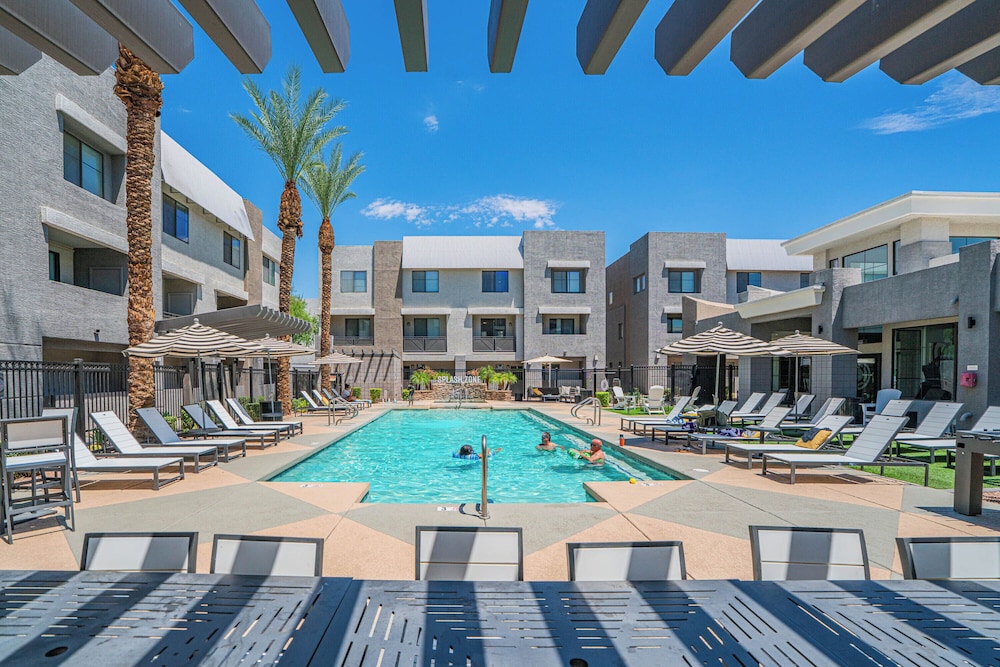 ROVE LIVING/KB - Zone Westgate