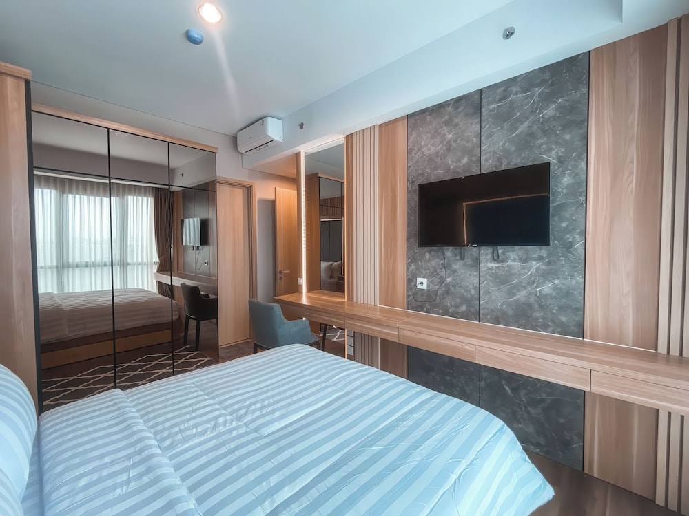 Staycation Jakarta Holland Village