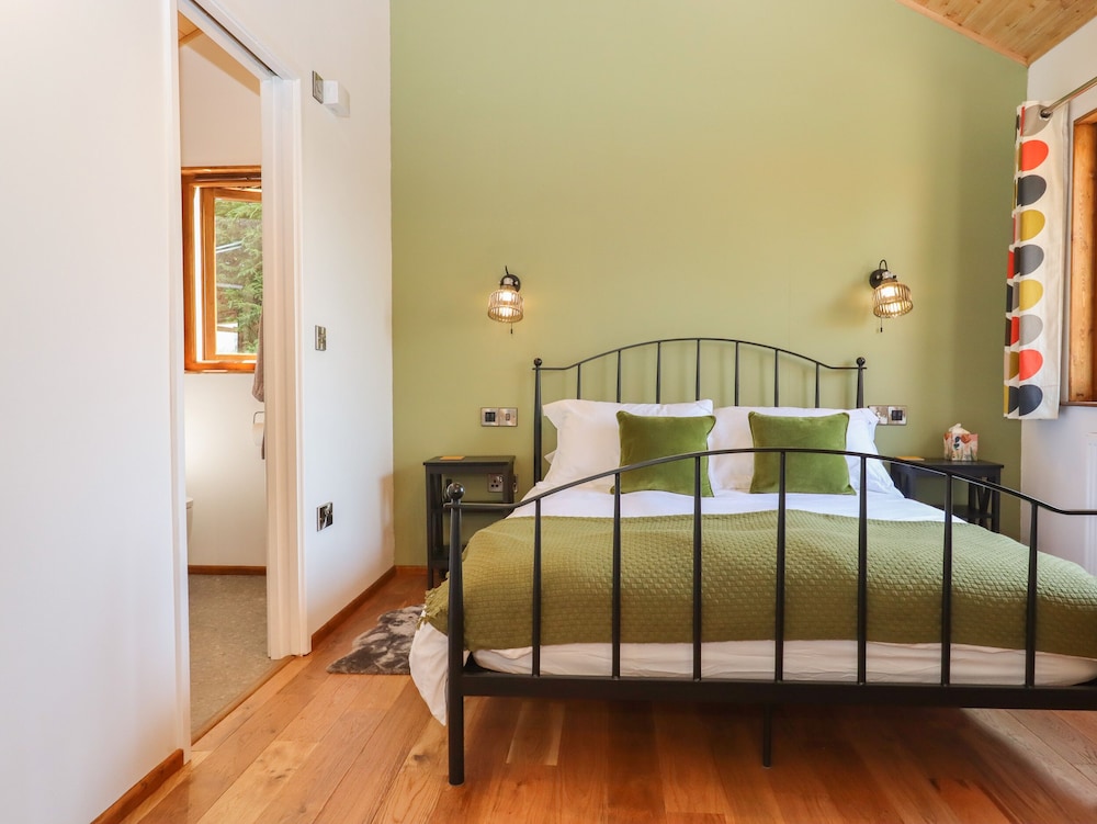Nelli Lodge at Mile End