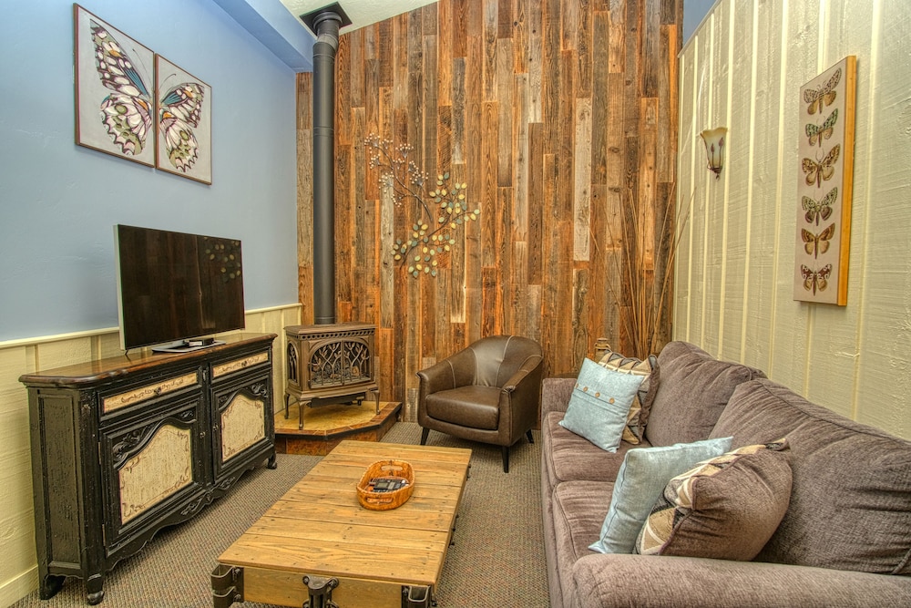 Ashland Vacations - Country Willows Inn and Estate - Property Image 45
