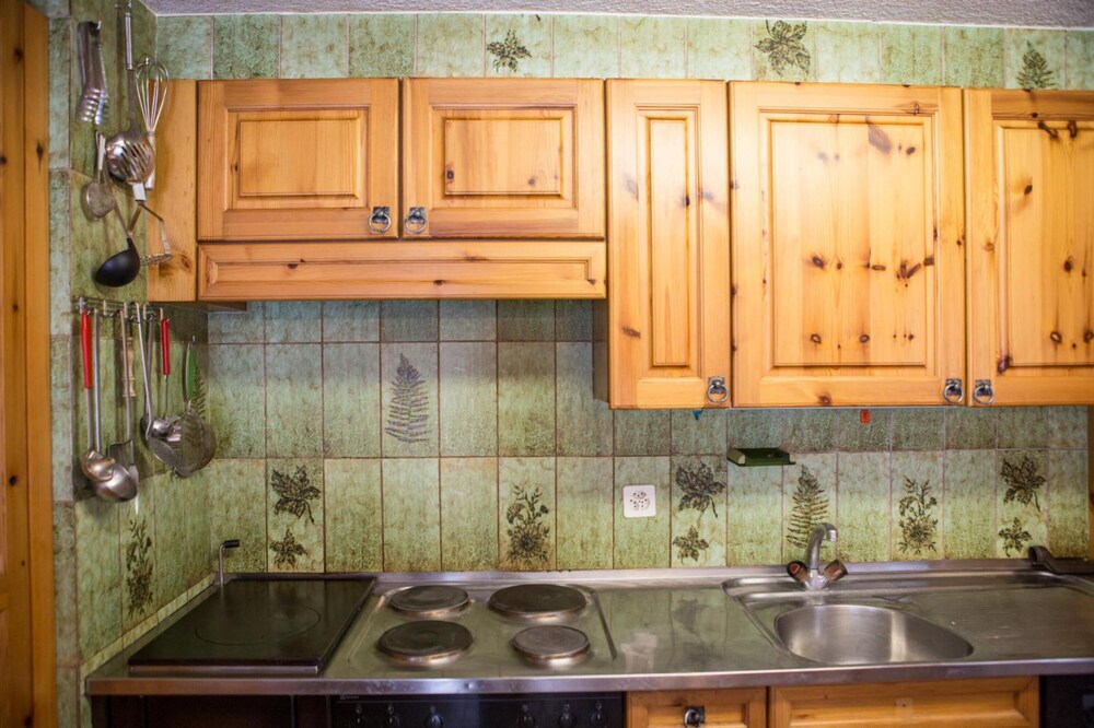 Rosaline - Large and Cosy Swiss Chalet With Beautiful Views