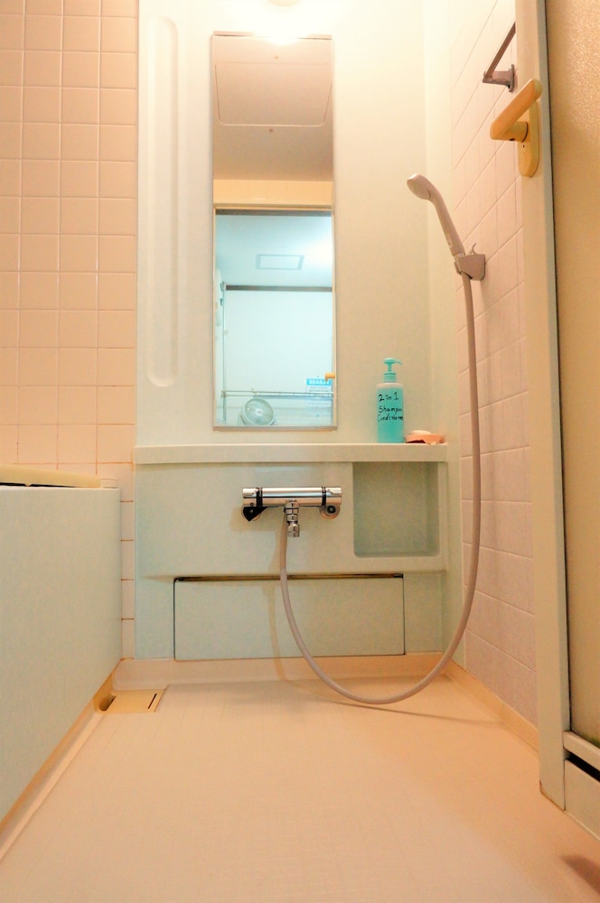 Osaka Tomato Hostel