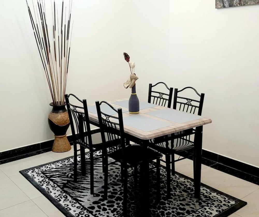 Stay.Plus Mideya Suites Kileleshwa
