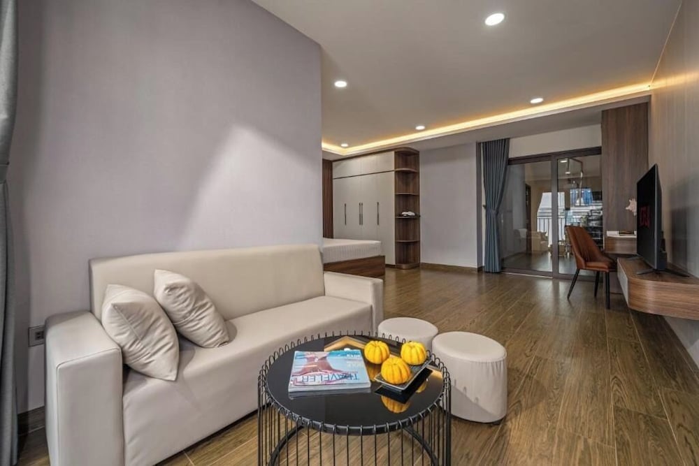 T P Villa