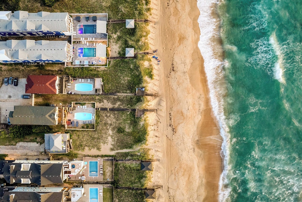 Sleeps 28 Beachfront w/ Pool, Hot Tub, Game Room Atlantic Watch by Avantstay