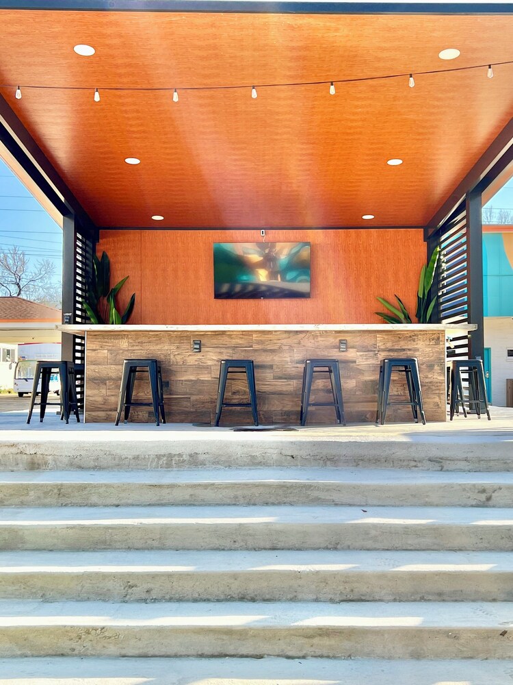 Far Out Motel