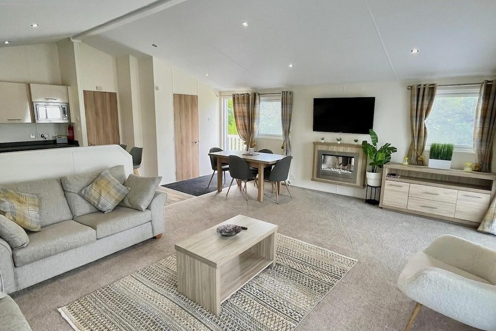 Sea Breeze Villa Near to Newquay Sleeping 6 Guests