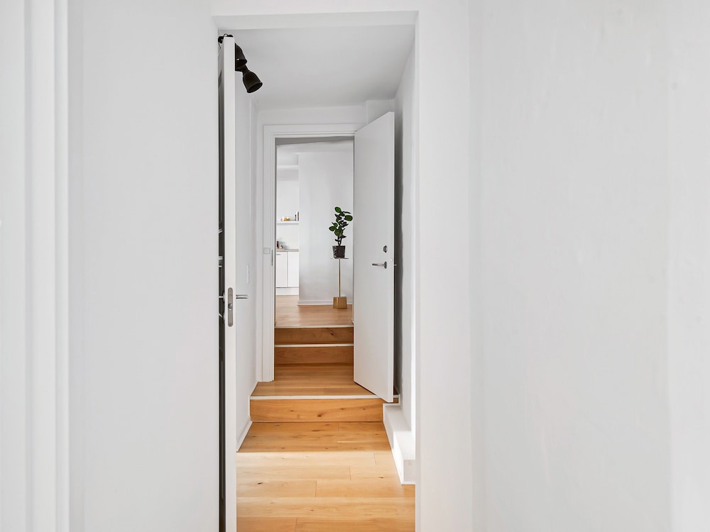 Sanders City 1- Pleasant 4-bdr Apt in Central Copenhagen view 3