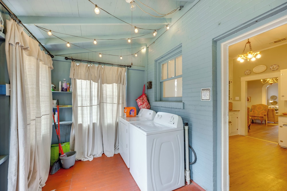 'hickory Hill House' < 1 Mi to Downtown Texarkana!