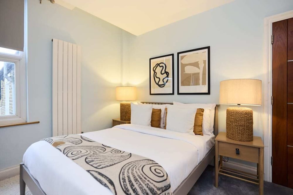 The Kensal Green Place - Modish 2bdr Flat With Study Room