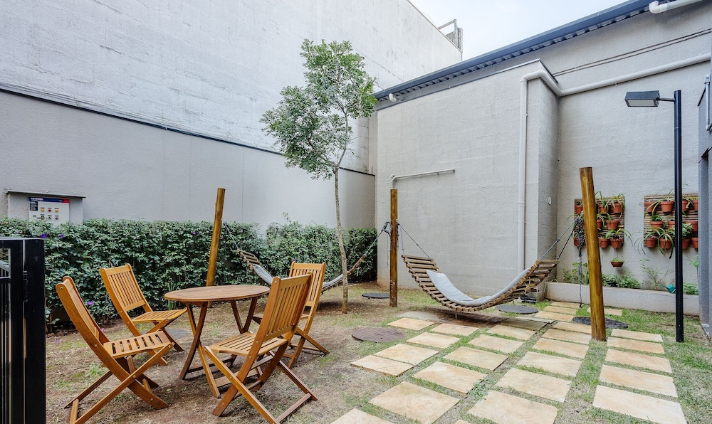 Complete Stay With Pool, Near the Metro and Praca da Se APS