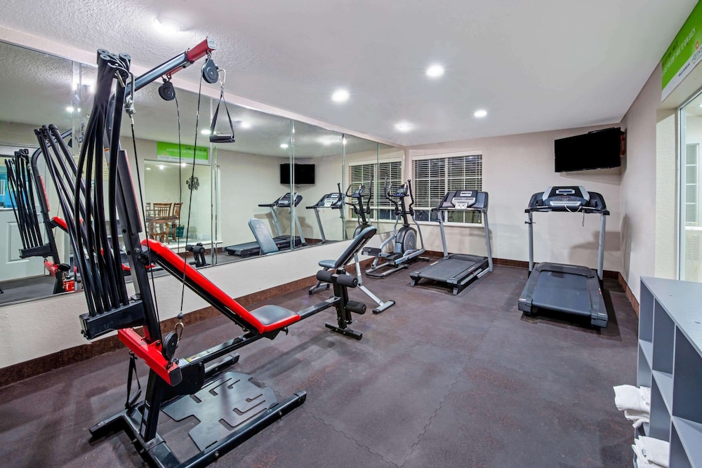 La Quinta Inn Suites by Wyndham Kingwood Houston IAH Airpt - Property Image 19
