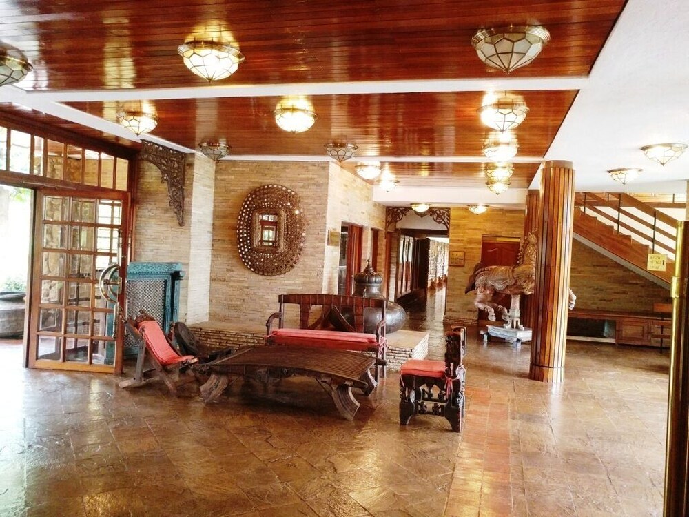 Lake Manyara Wildlife Lodge view 3