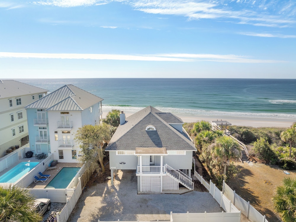 A Winterpast by the Sea - Gulf Front on 30A With Private Pool!