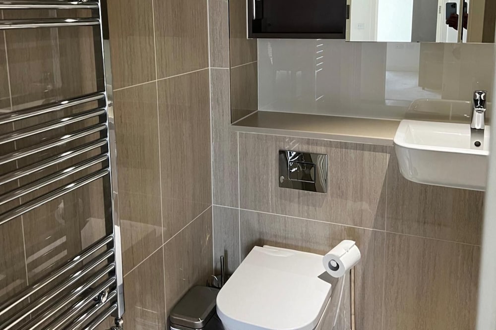 Luxury 2 Bed In Royal Arsenal, Family Ok, Balcony