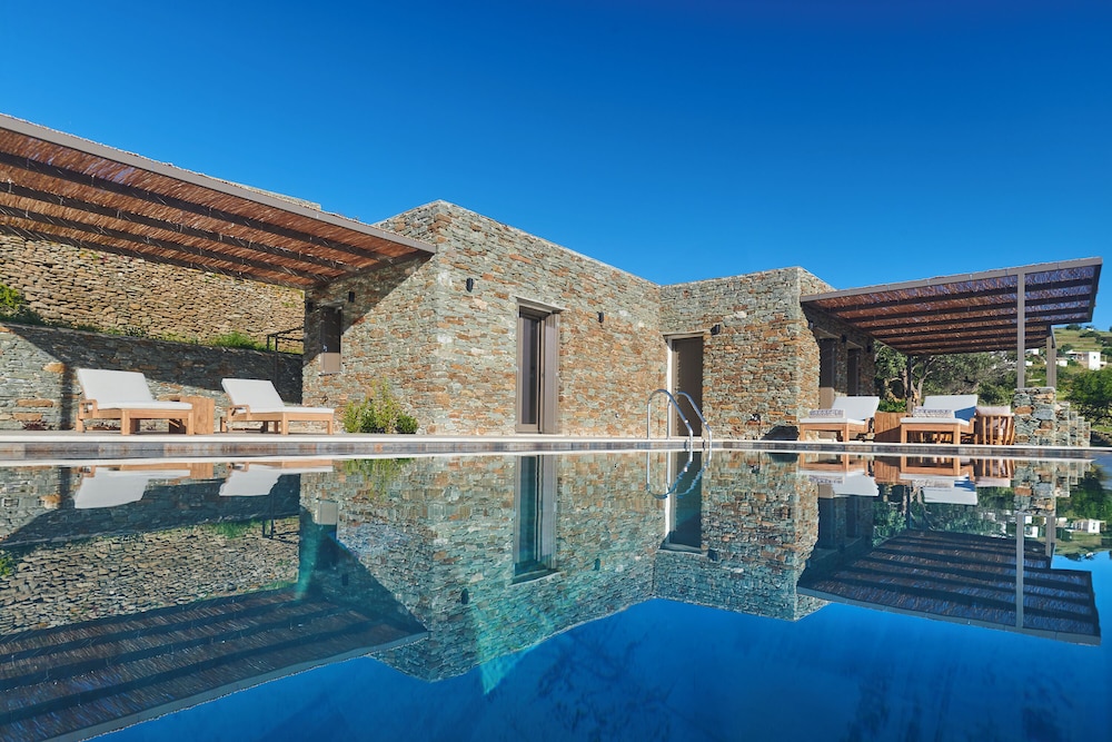 Mythic Villa