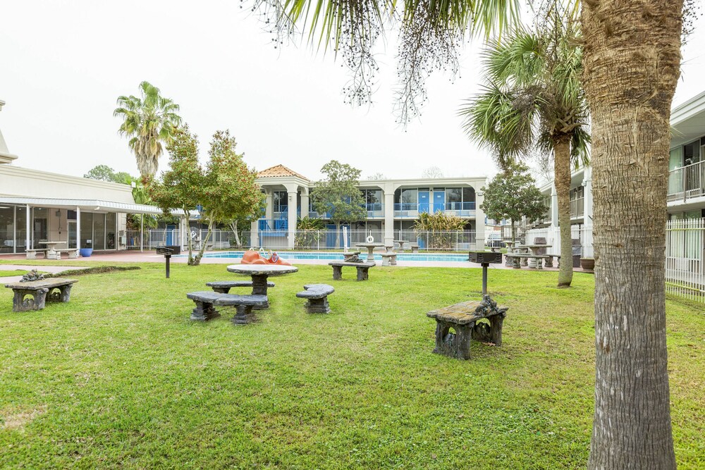 OYO Hotel Baton Rouge - Mead Rd Louisiana