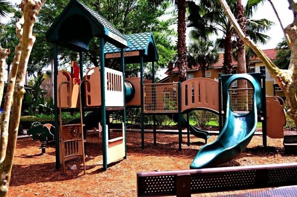3br Townhome At Emerald Resort Near Disney 3 Bedroom Townhouse